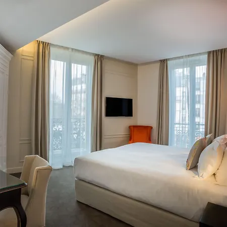 La Comtesse Hotel