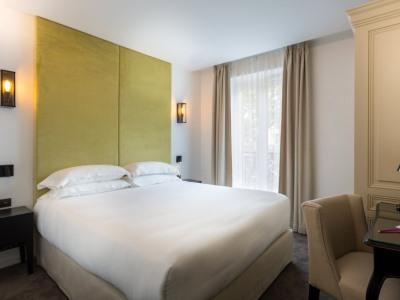 Hotel La Comtesse Parigi